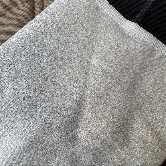 Victoria Sport Knockout Tight Women’s sz Small Black Shimmer Leggings NWT - Picture 3 of 9